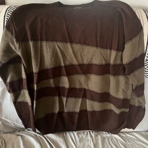 Hot Topic Men's Brown and Tan Striped Crewneck Sweater